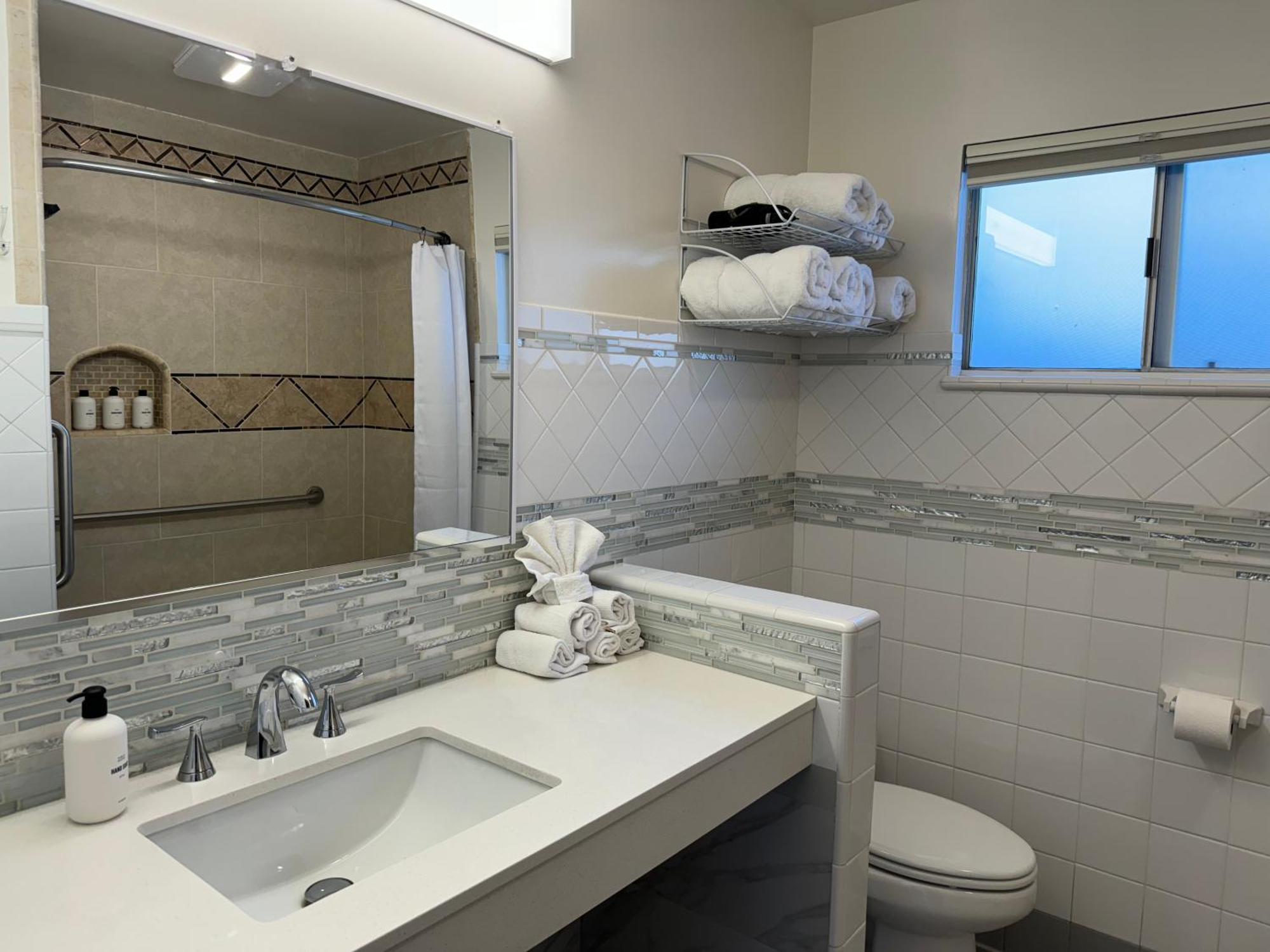 Eastern Sierra Motor Lodge อินดิเพนเดนซ์ ภายนอก รูปภาพ